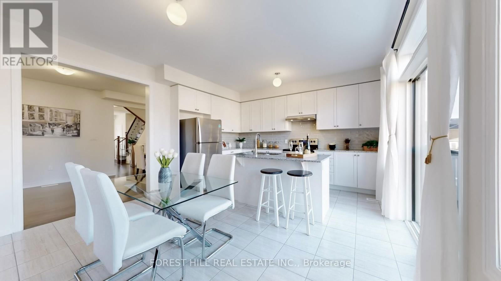 24 VICKERY STREET Image 11