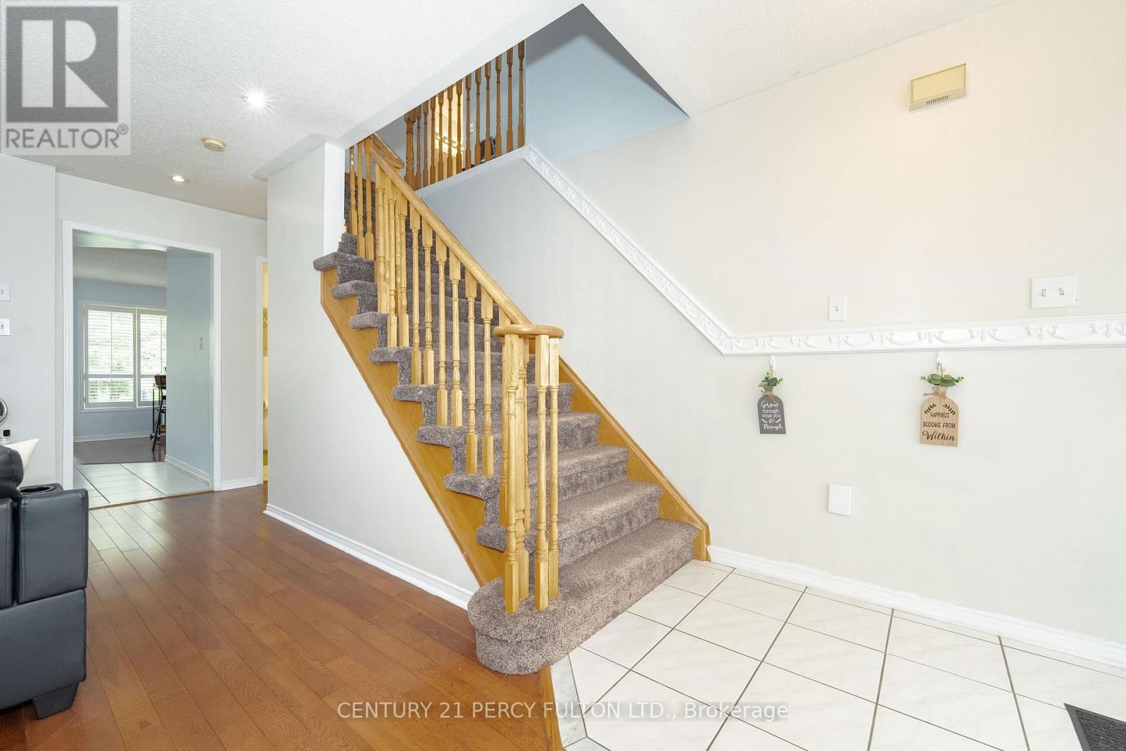 71 ARMITAGE CRESCENT Image 11
