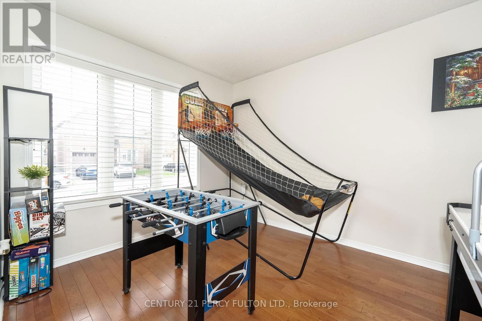 71 ARMITAGE CRESCENT Image 14