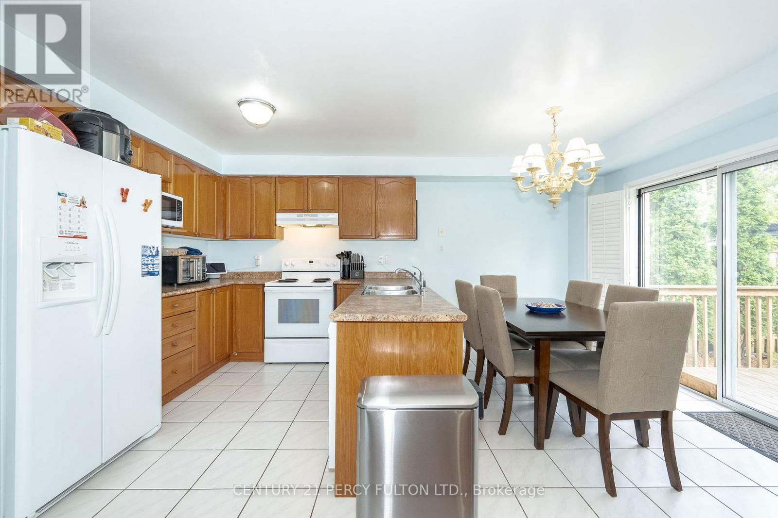 71 ARMITAGE CRESCENT Image 16