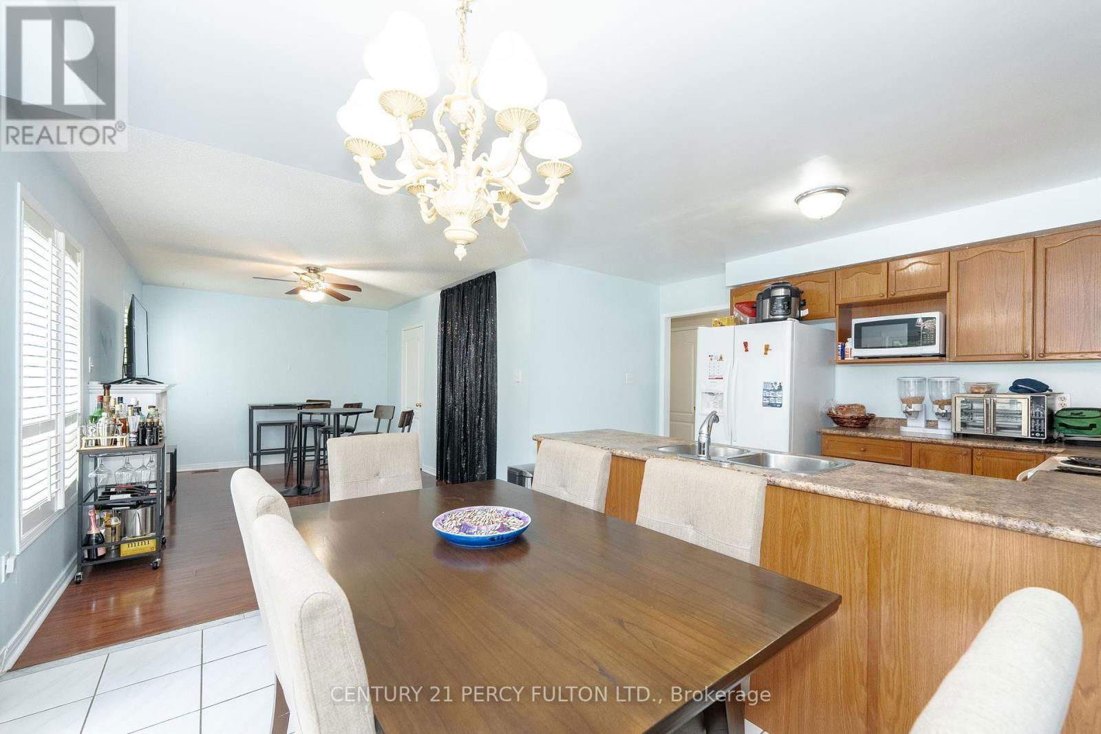 71 ARMITAGE CRESCENT Image 21