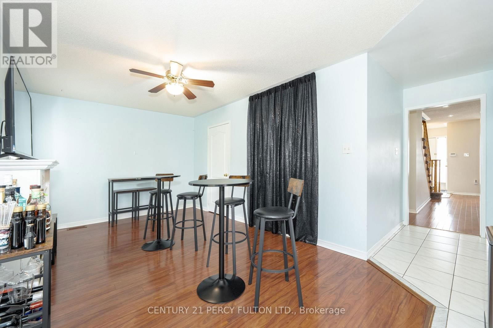71 ARMITAGE CRESCENT Image 22