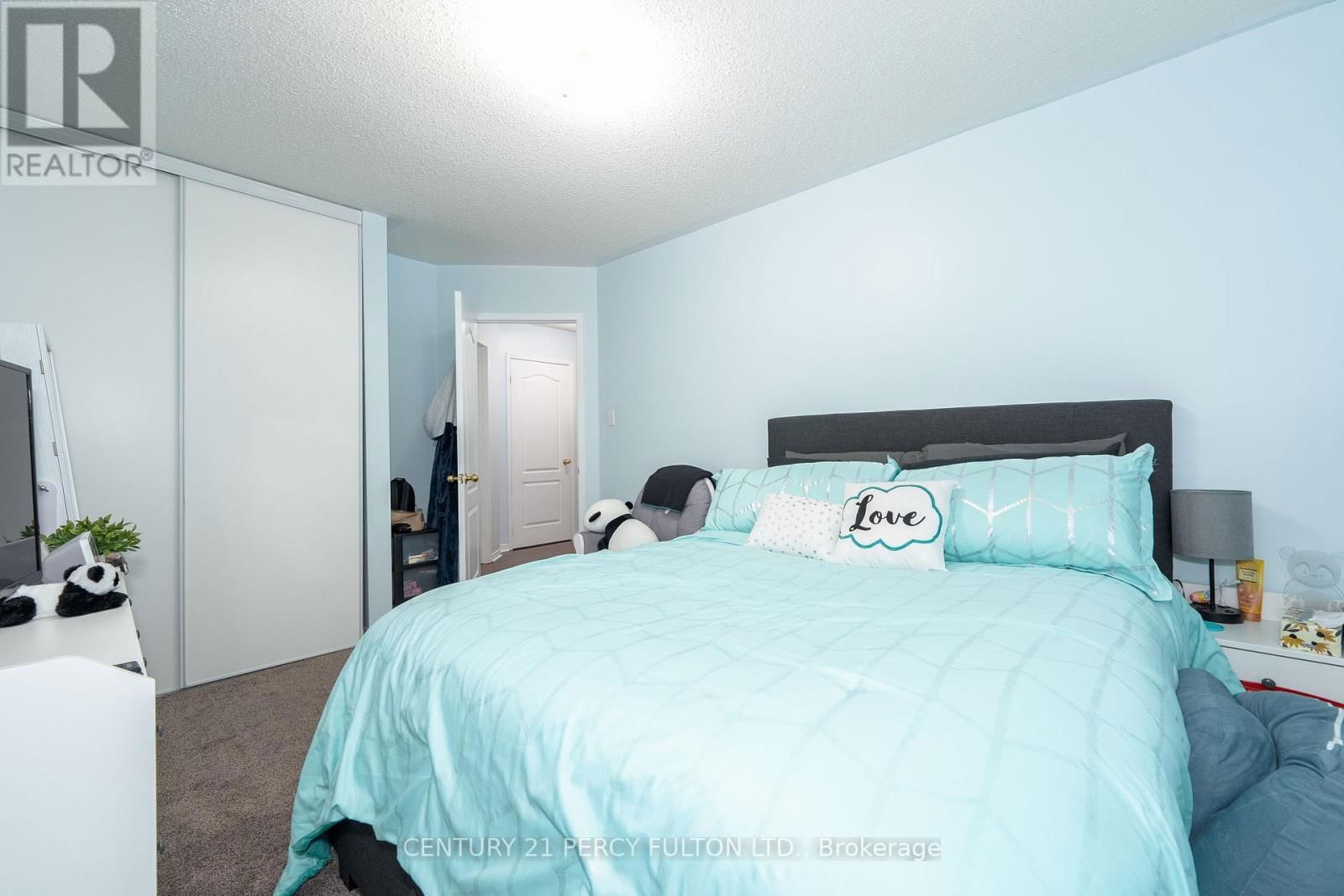 71 ARMITAGE CRESCENT Image 36