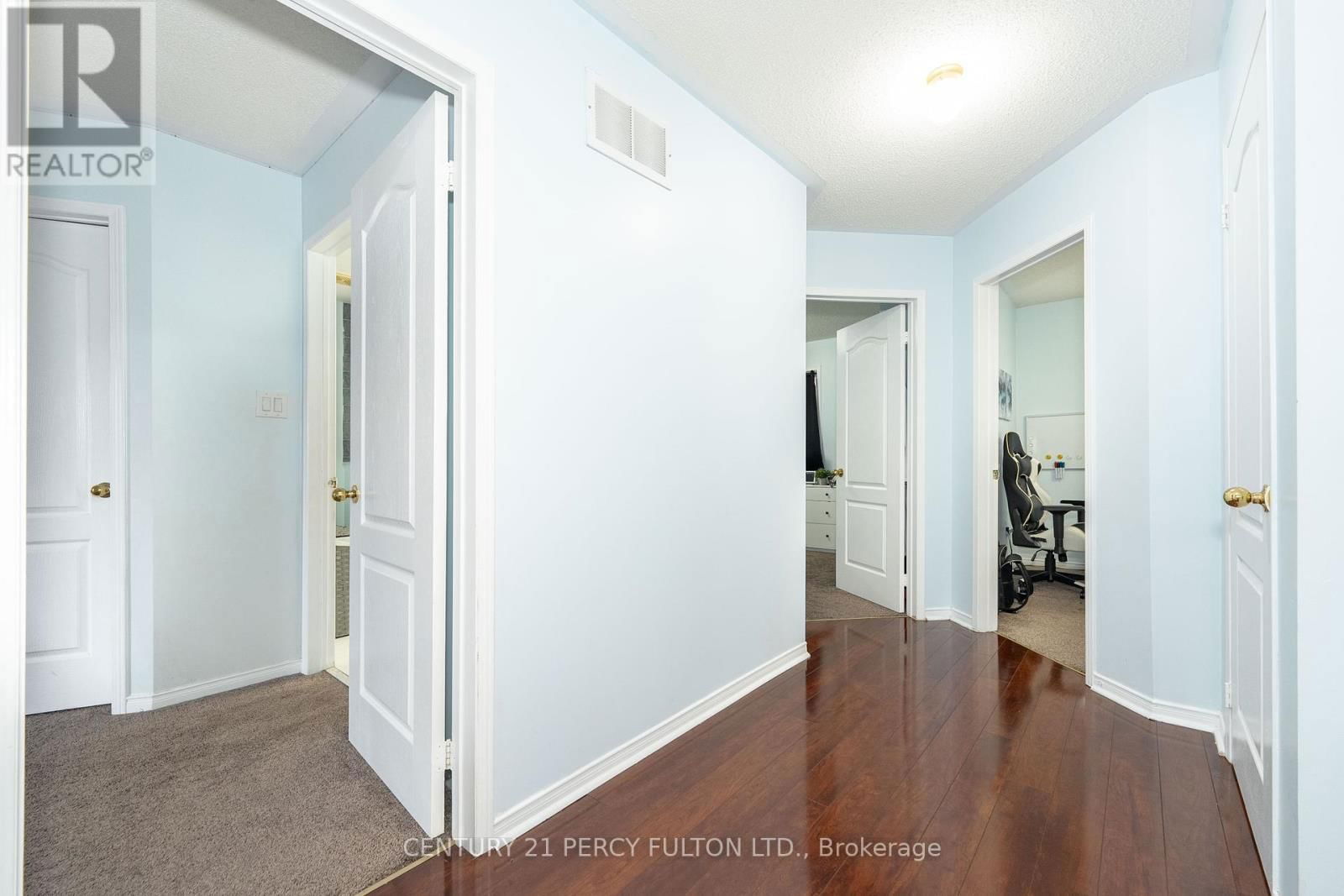71 ARMITAGE CRESCENT Image 37