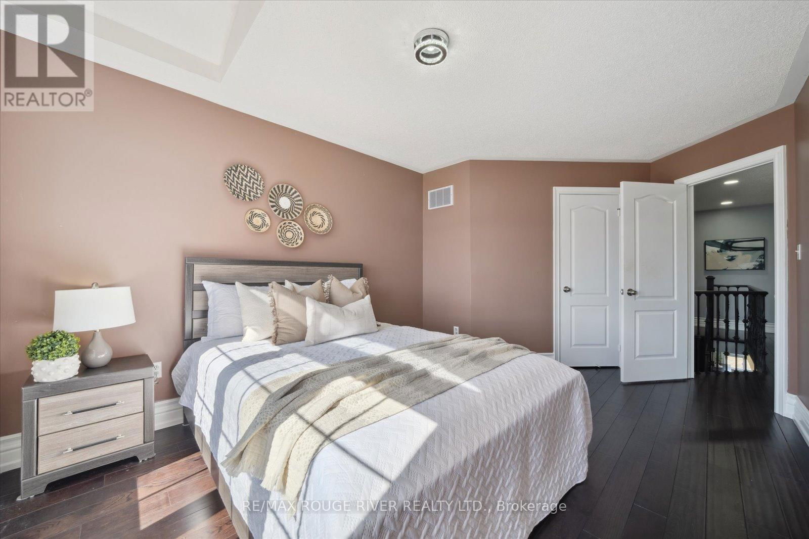 3265 COUNTRY LANE Image 28