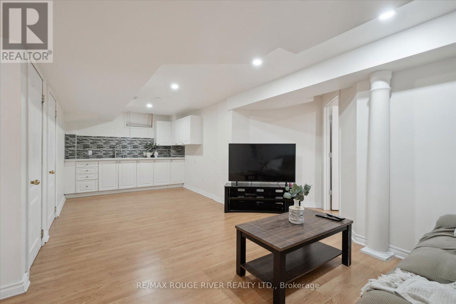 3265 COUNTRY LANE Image 42