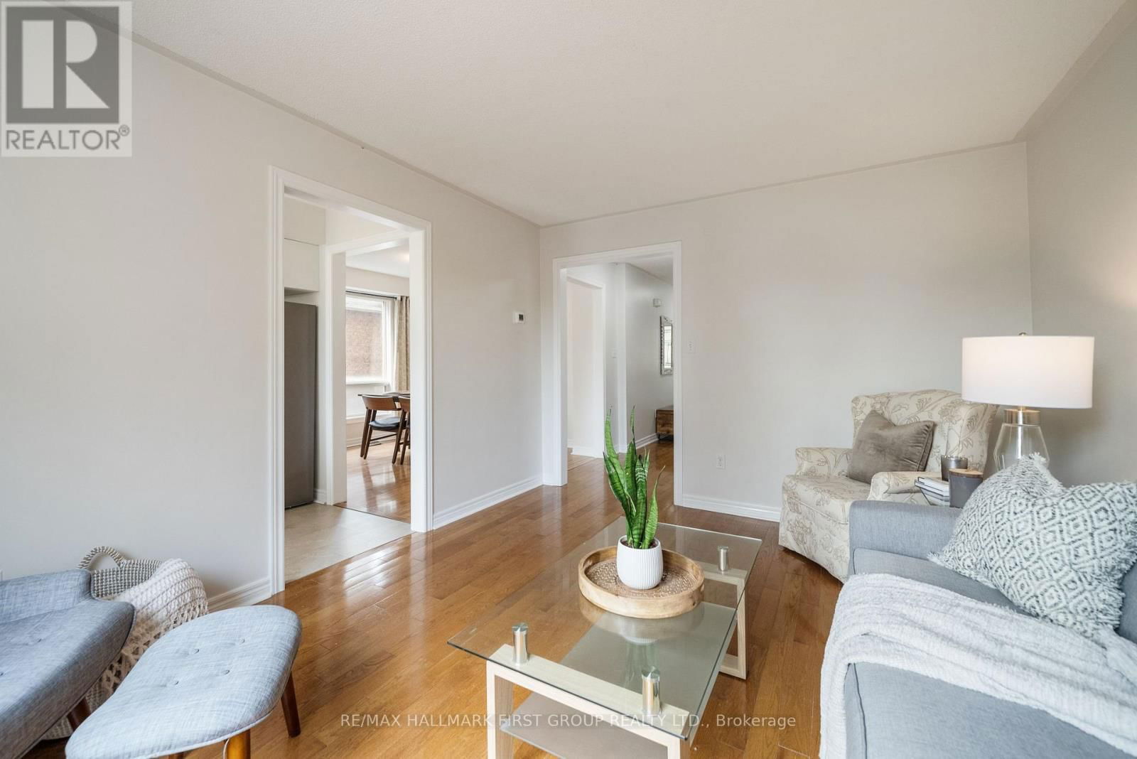 54 MCCRIMMON CRESCENT Image 14