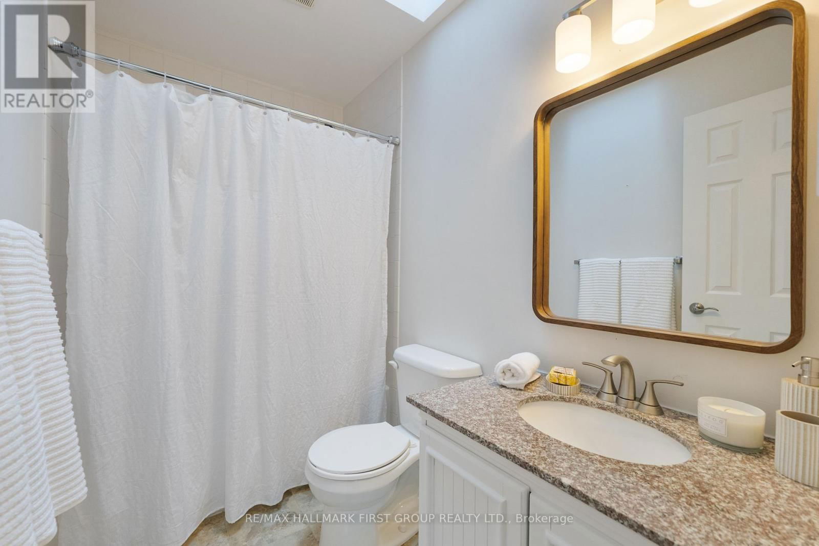 54 MCCRIMMON CRESCENT Image 23