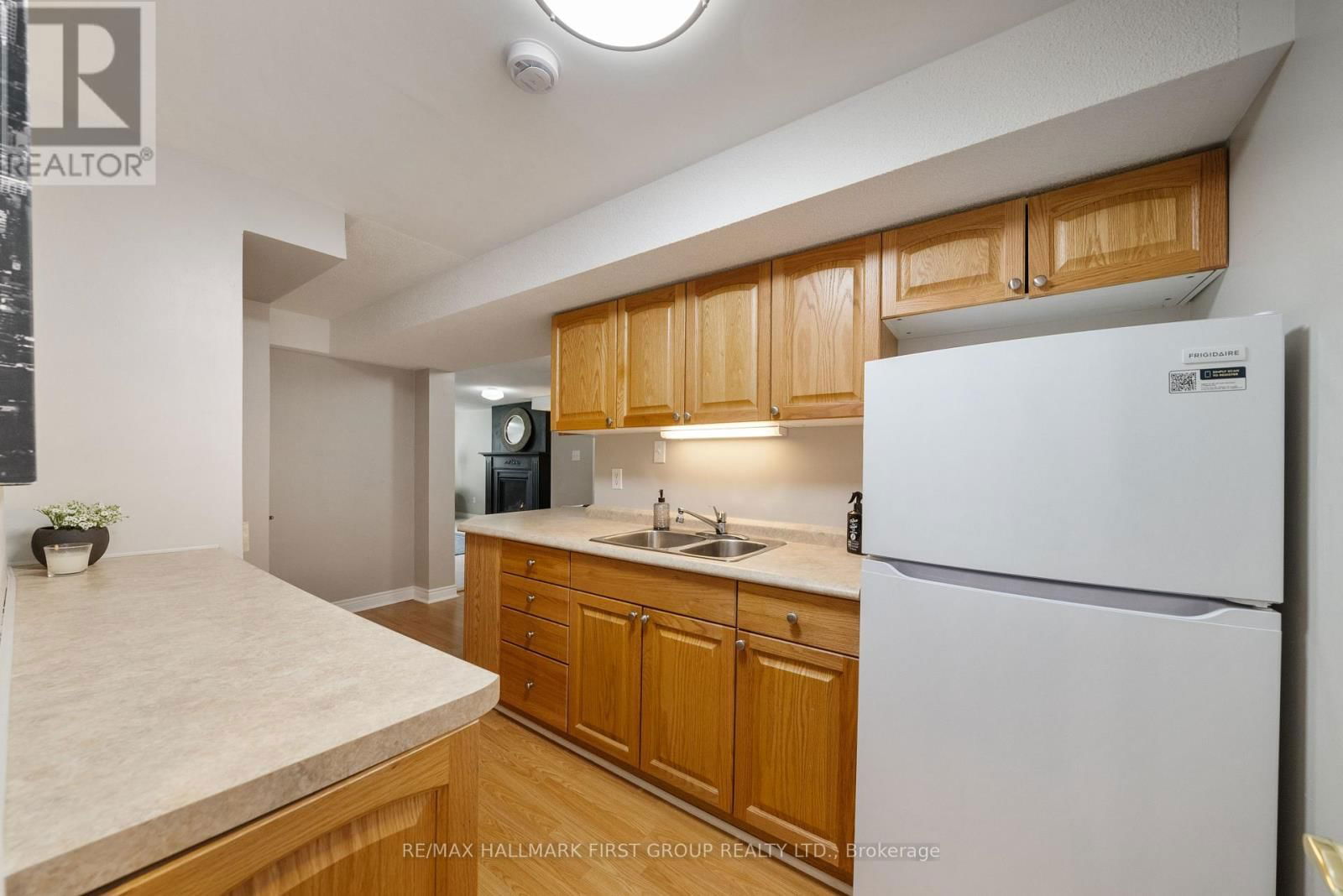 54 MCCRIMMON CRESCENT Image 27