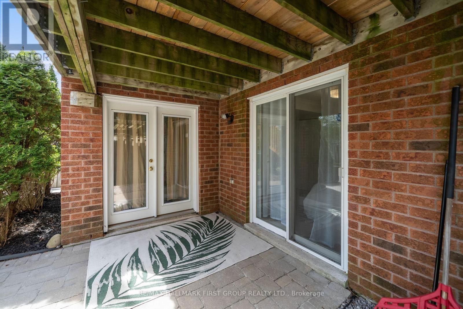 54 MCCRIMMON CRESCENT Image 38