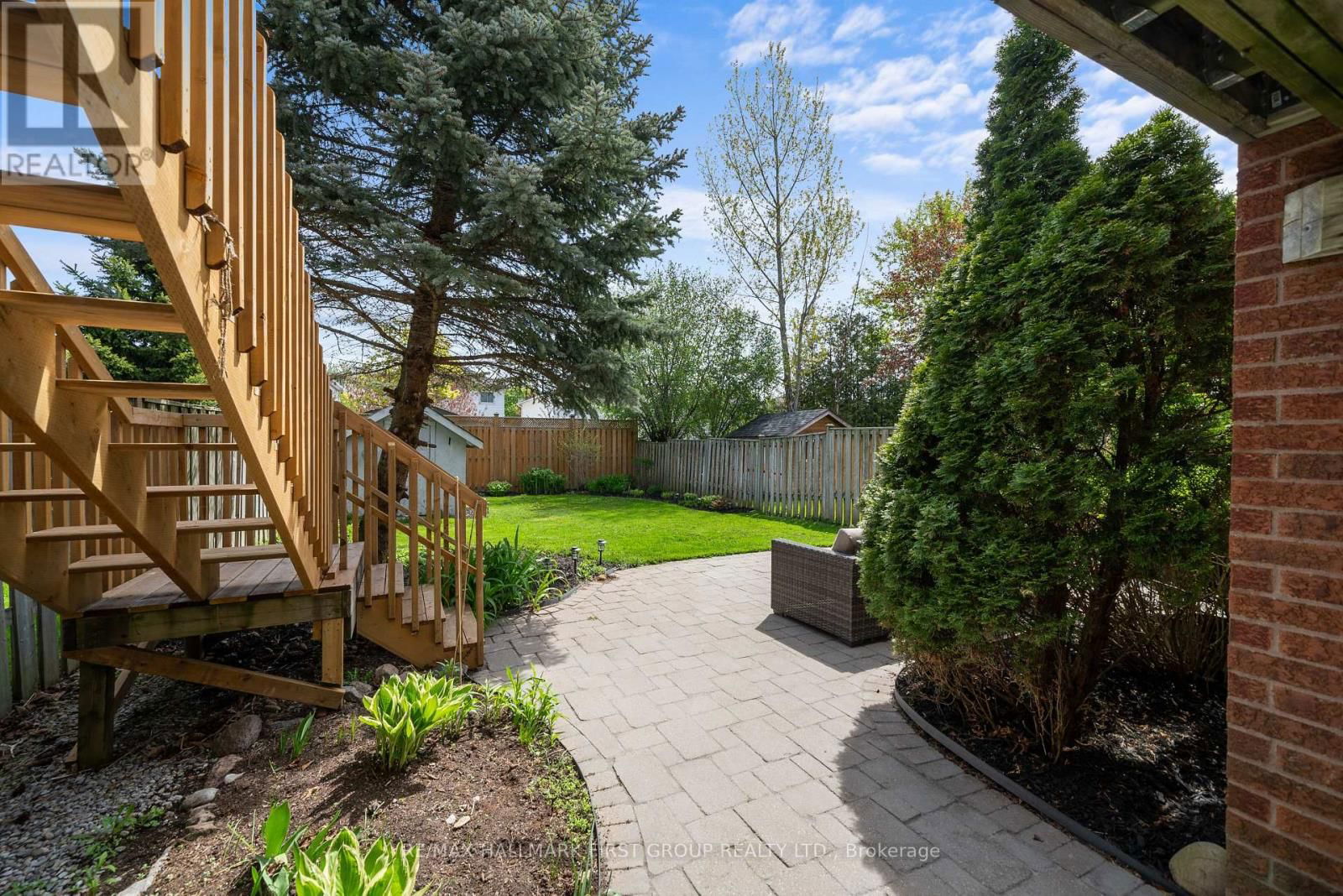54 MCCRIMMON CRESCENT Image 39