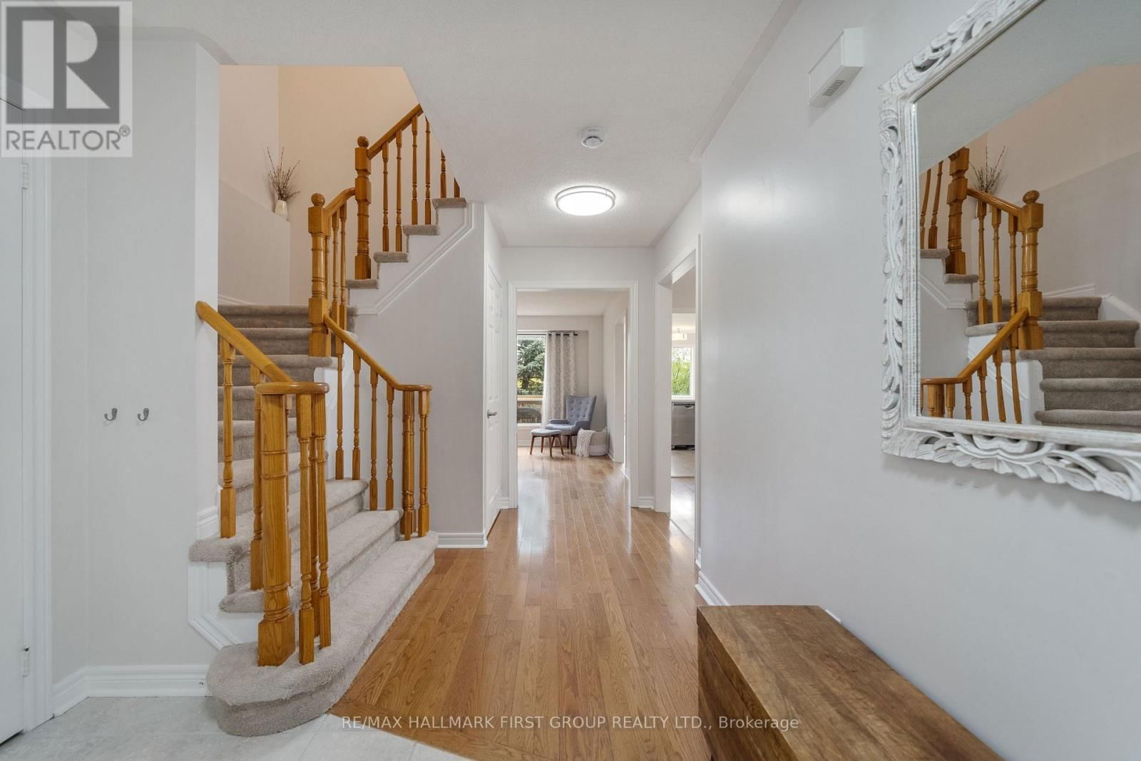54 MCCRIMMON CRESCENT Image 4