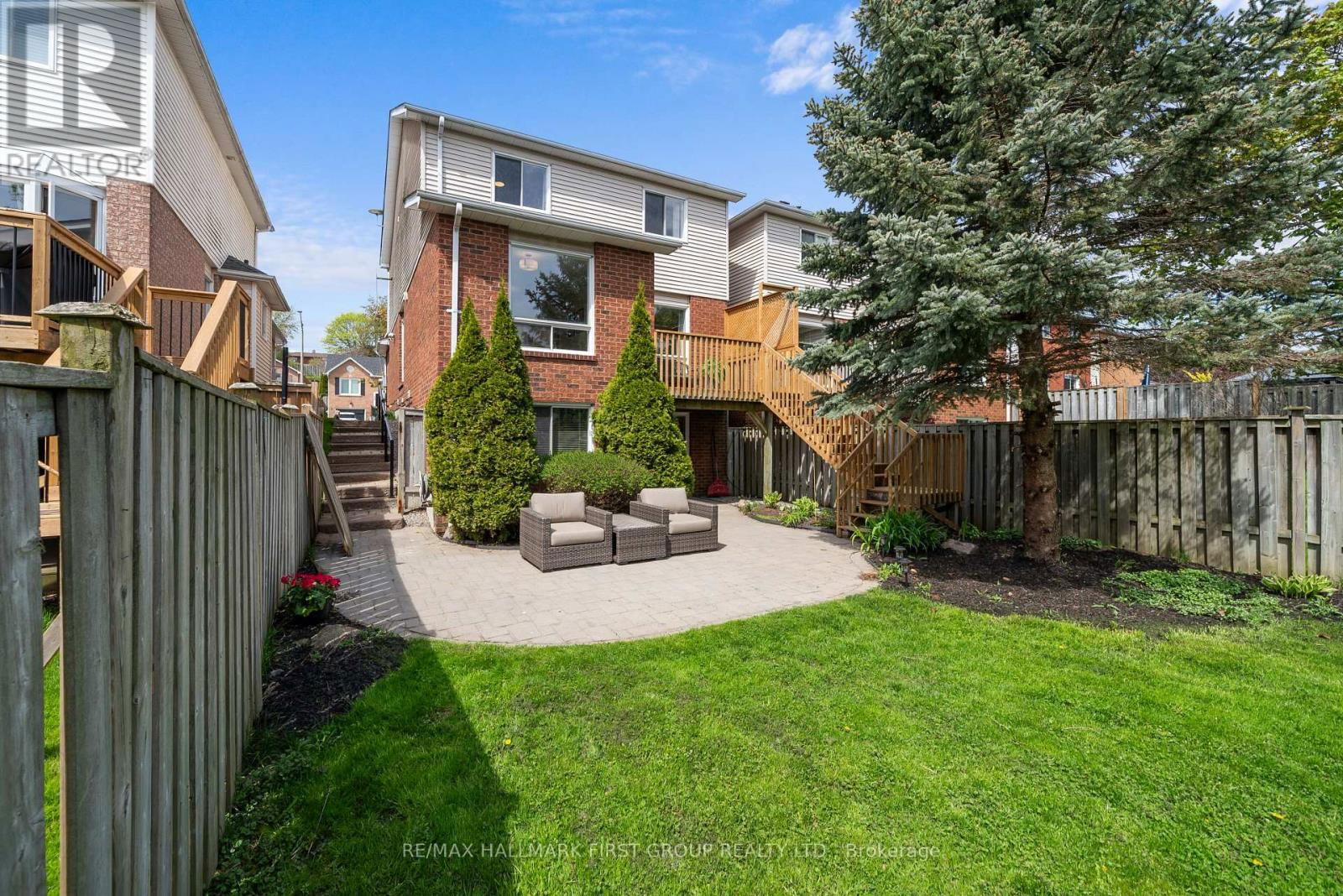54 MCCRIMMON CRESCENT Image 40