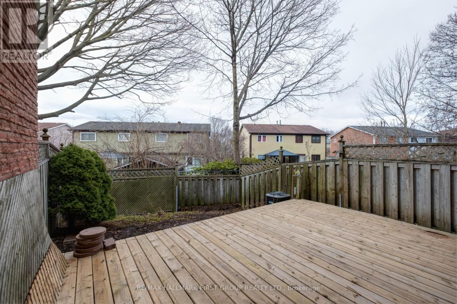 17 - 72 MARTIN ROAD Image 6