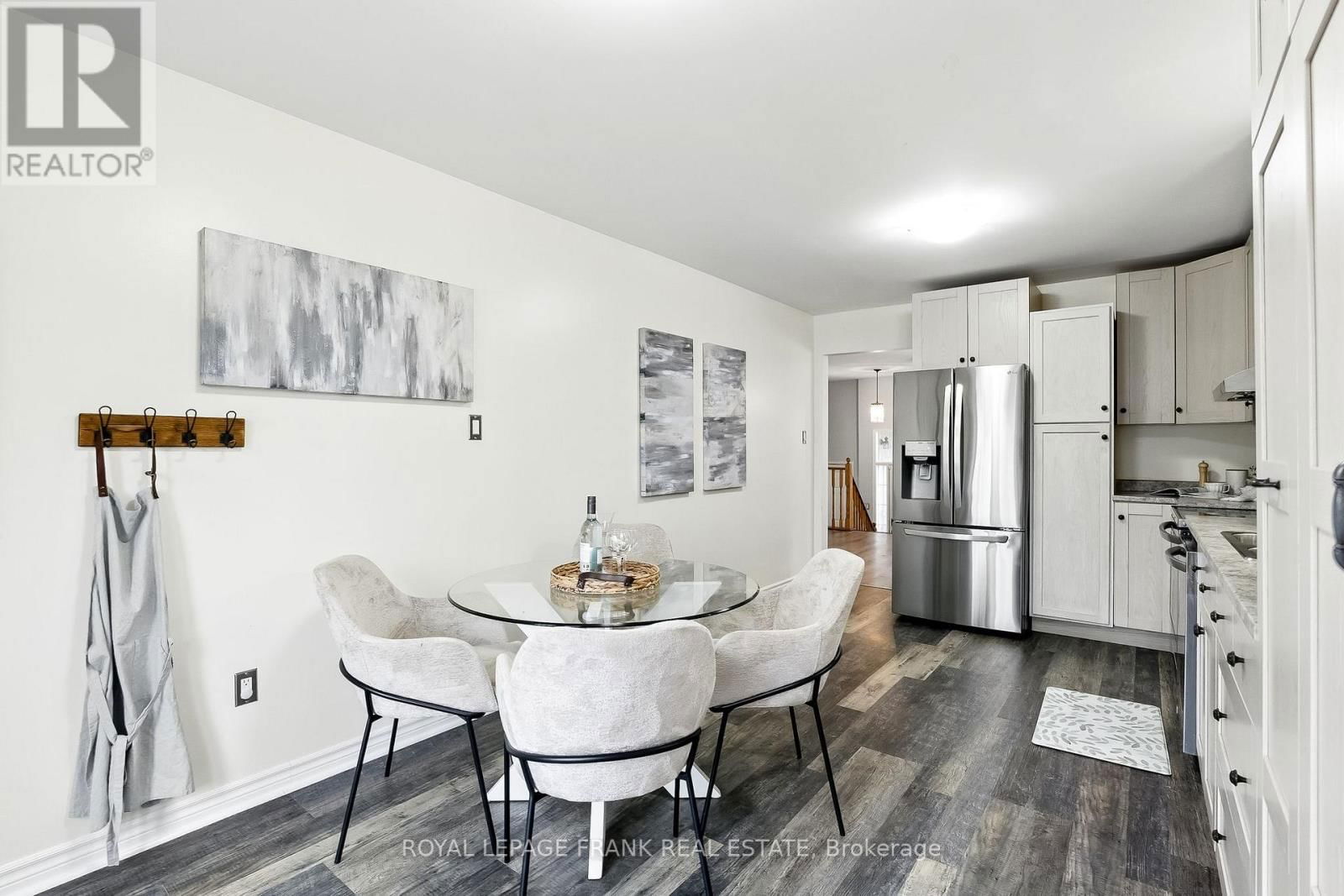 10 LAURELWOOD STREET Image 17