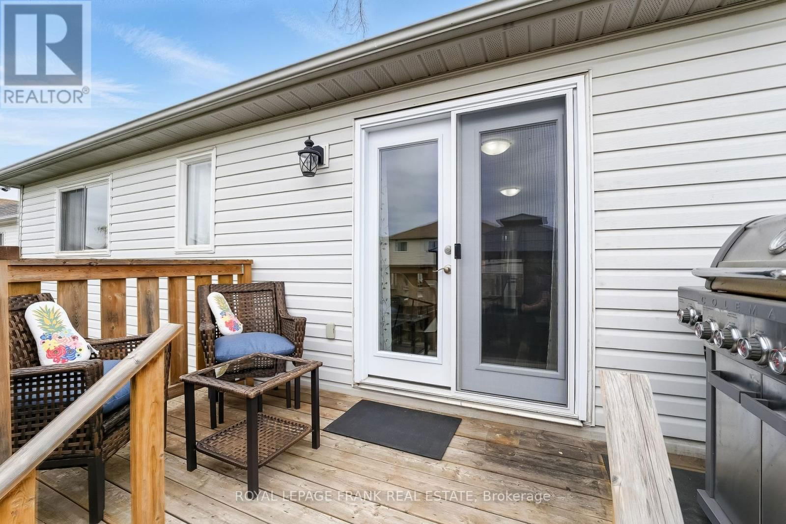 10 LAURELWOOD STREET Image 33