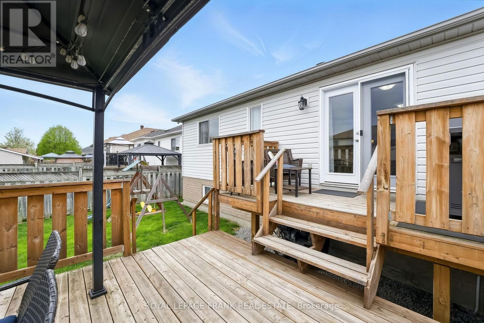 10 LAURELWOOD STREET Image 37
