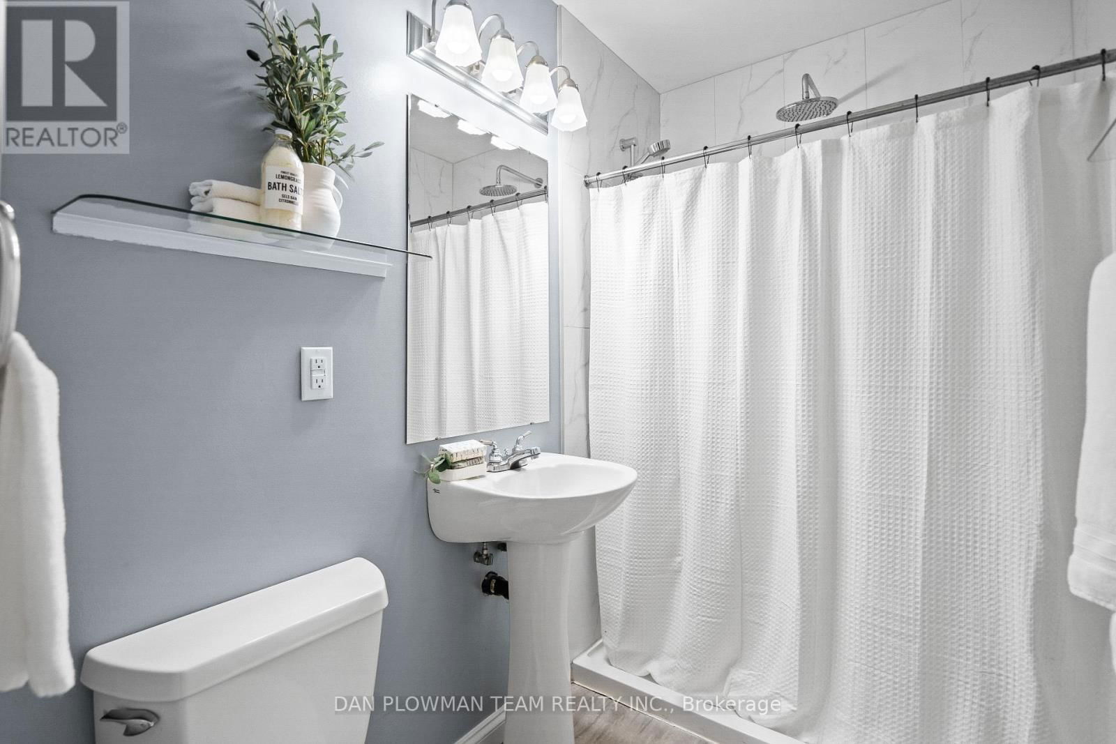373 WELLAND AVENUE Image 10