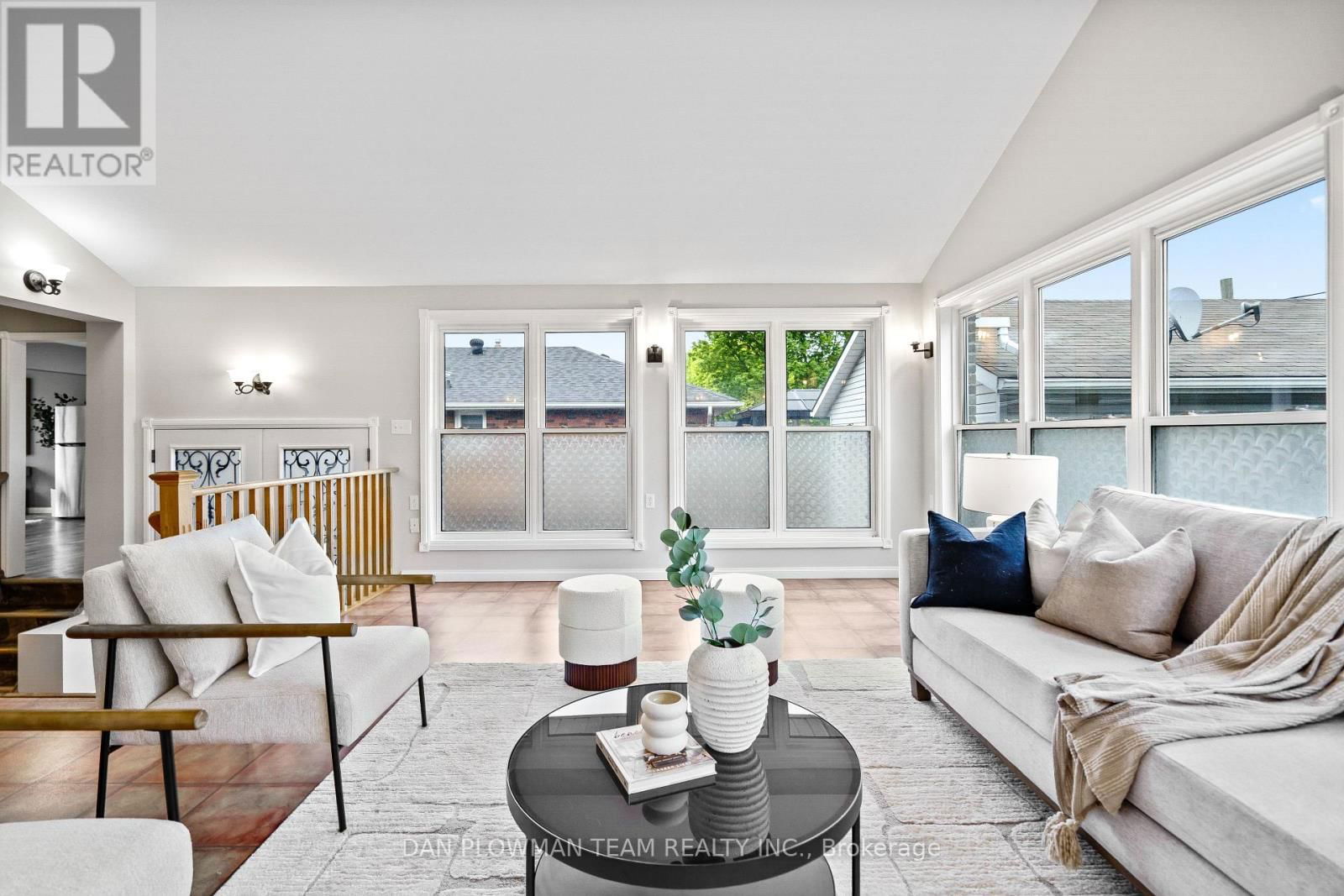 373 WELLAND AVENUE Image 18
