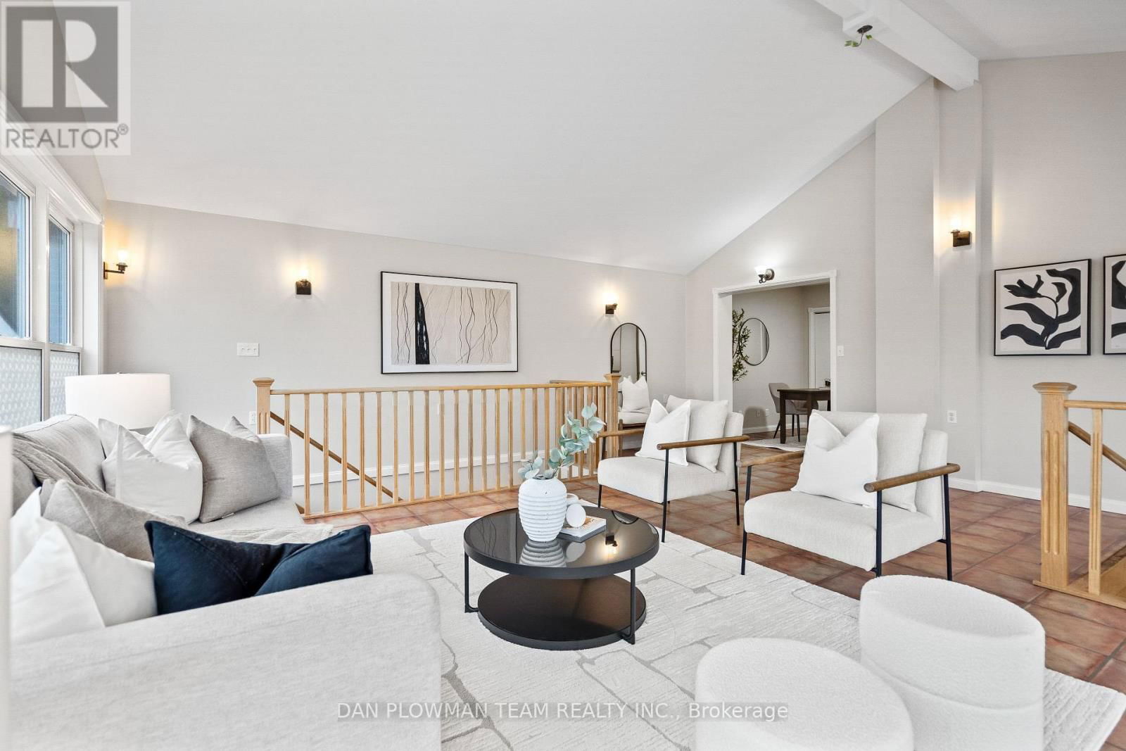 373 WELLAND AVENUE Image 20