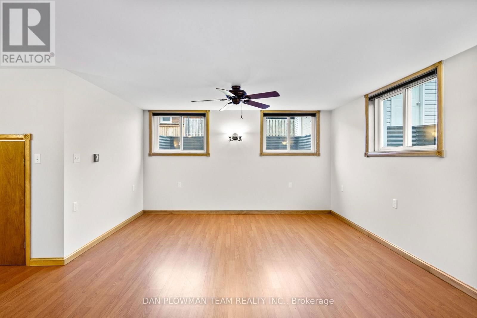 373 WELLAND AVENUE Image 23