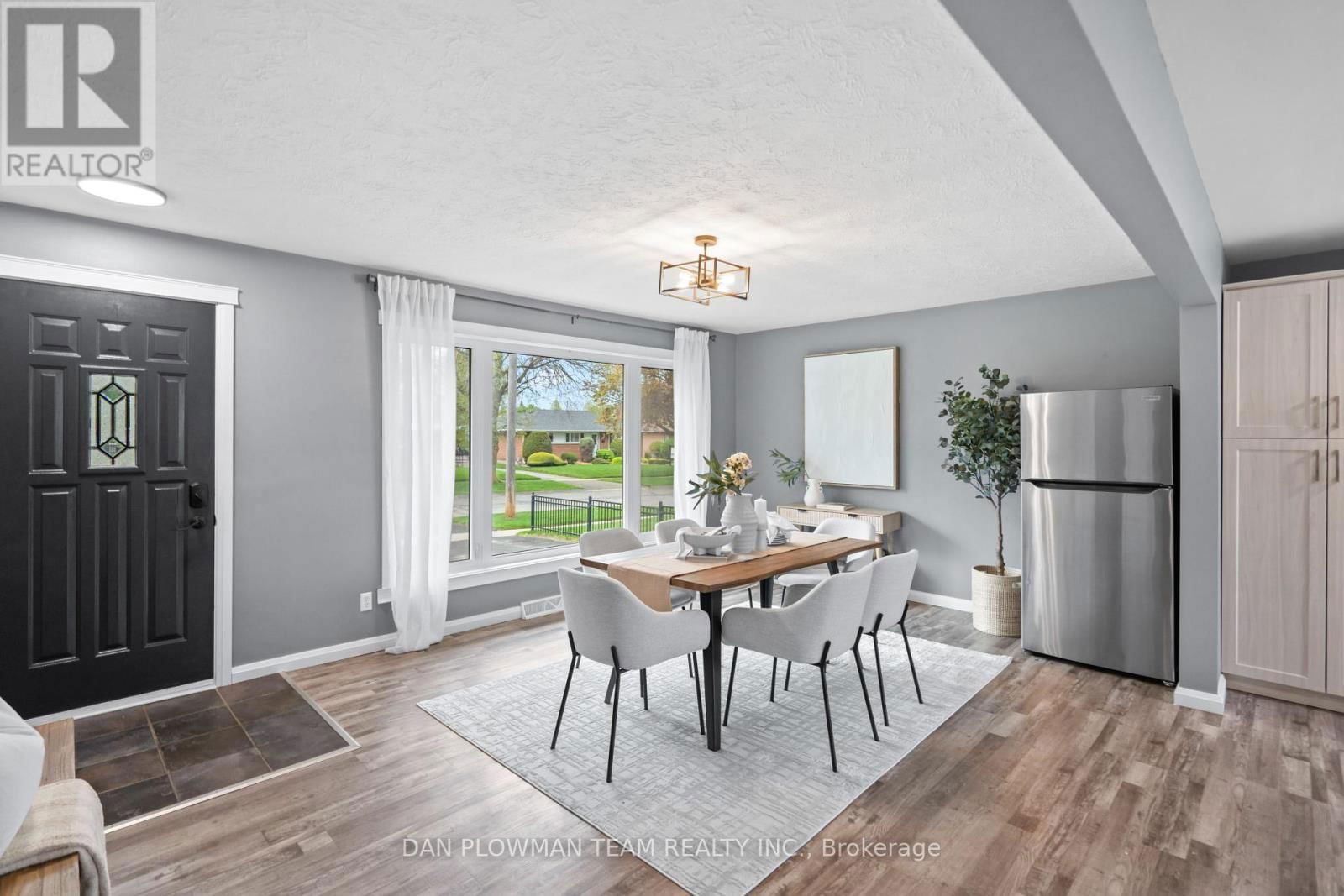 373 WELLAND AVENUE Image 4