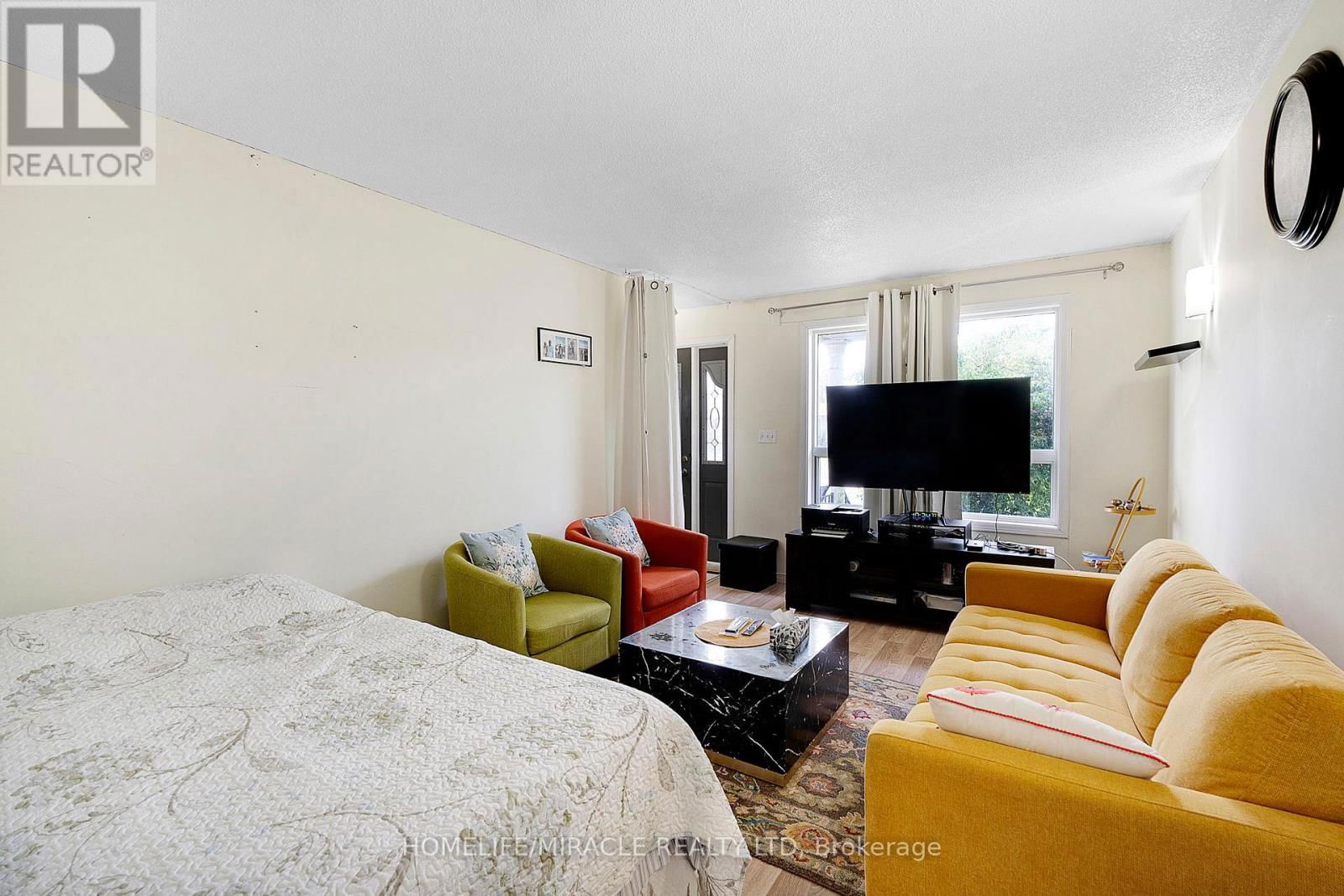 569 VETERANS ROAD Image 10