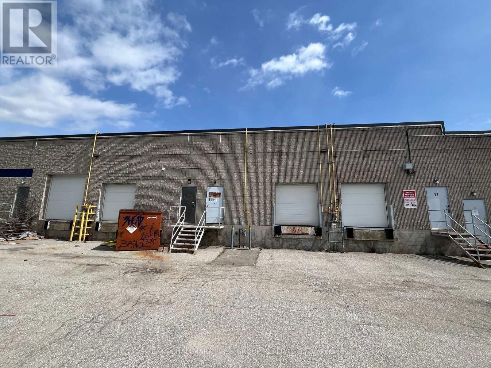 #12 - 400 MONARCH AVENUE Image 9