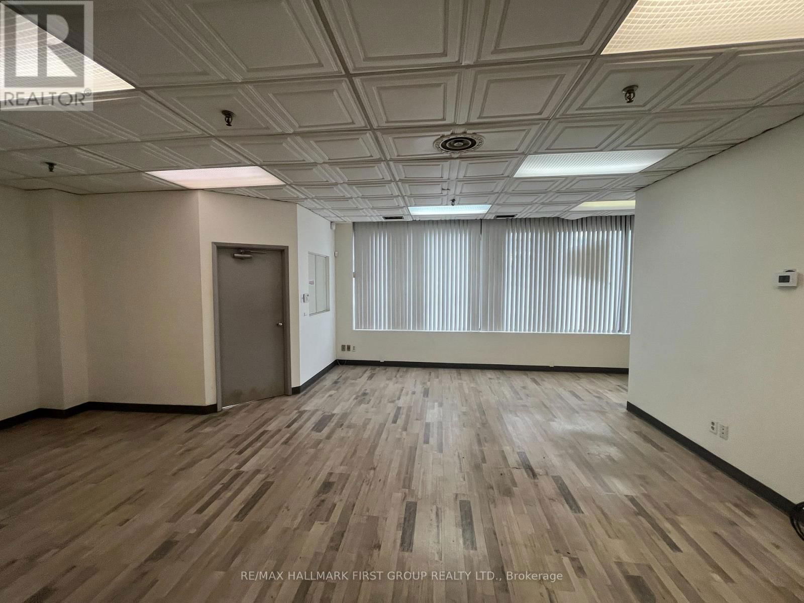 17 - 1410 BAYLY STREET Image 4