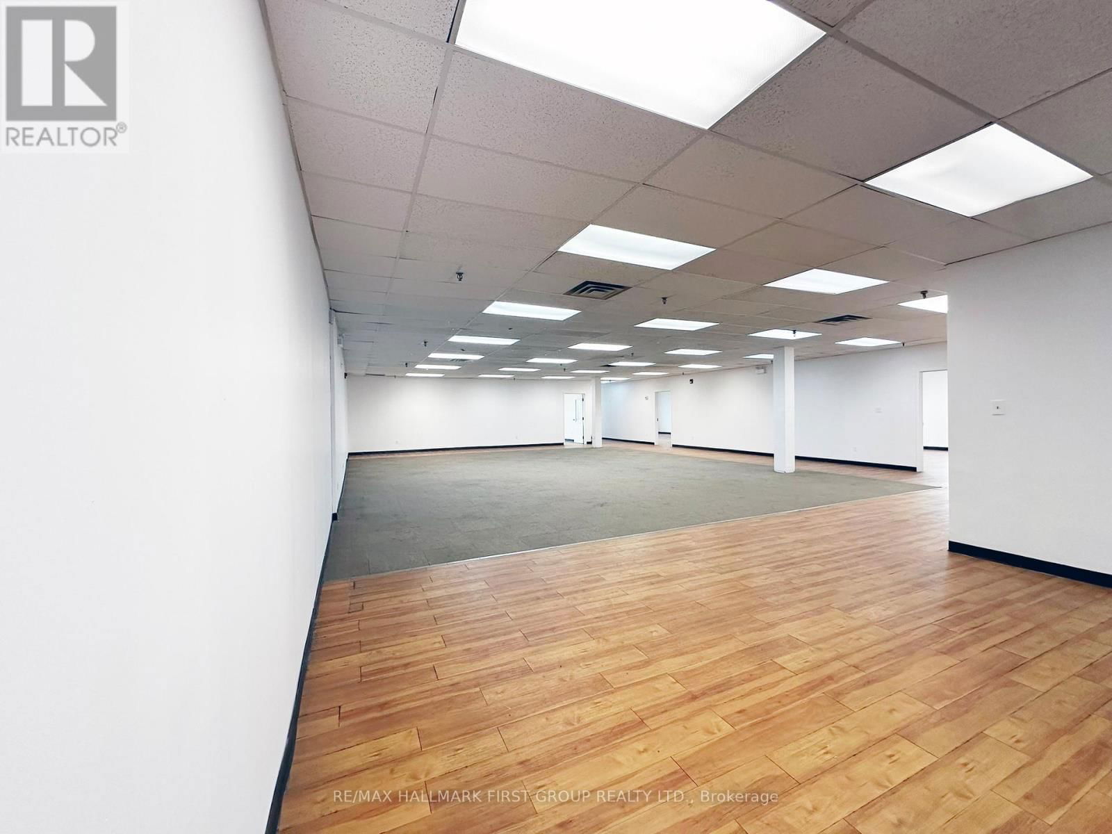 1&3 - 126 COMMERCIAL AVENUE Image 13