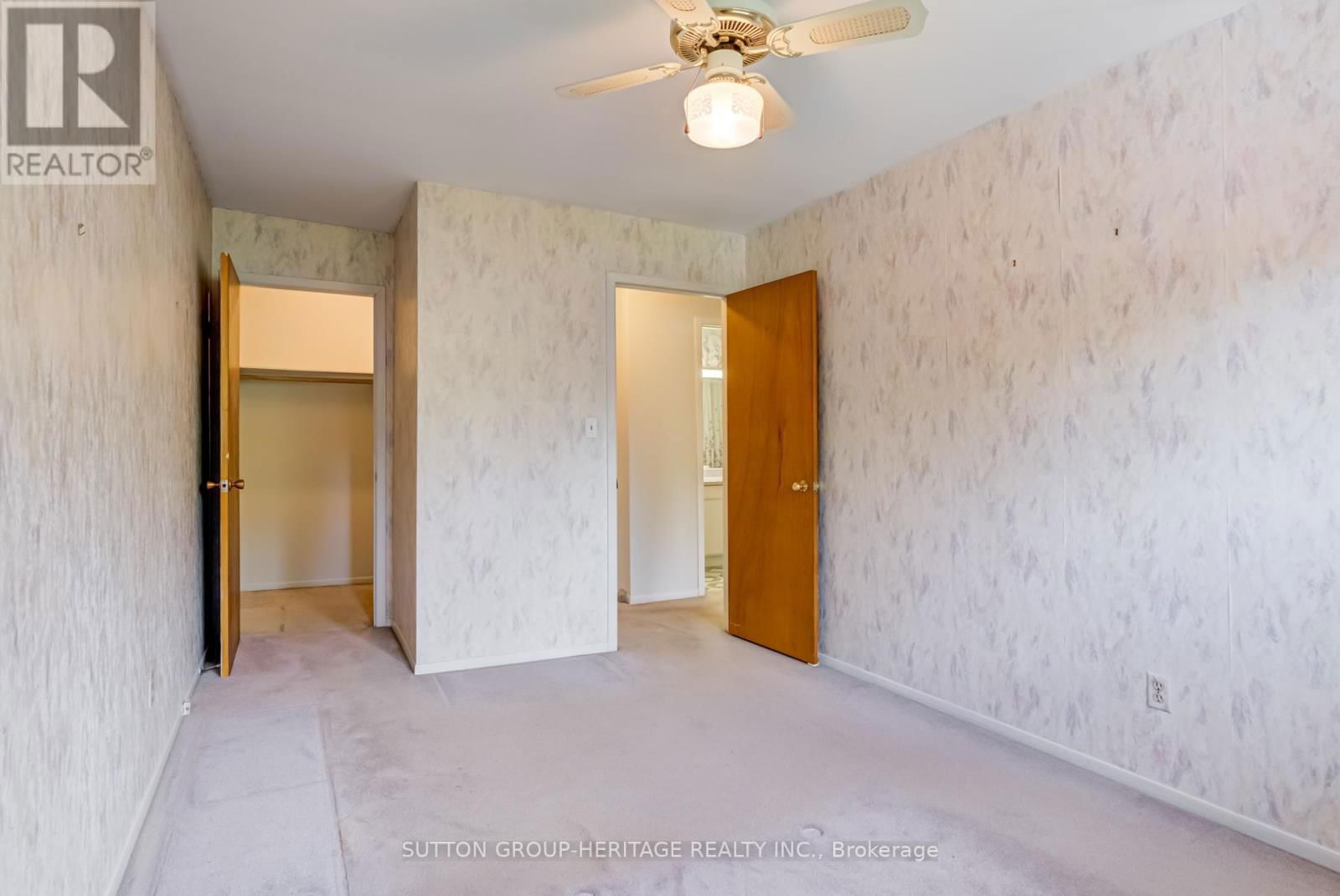 468 TENNYSON COURT Image 17