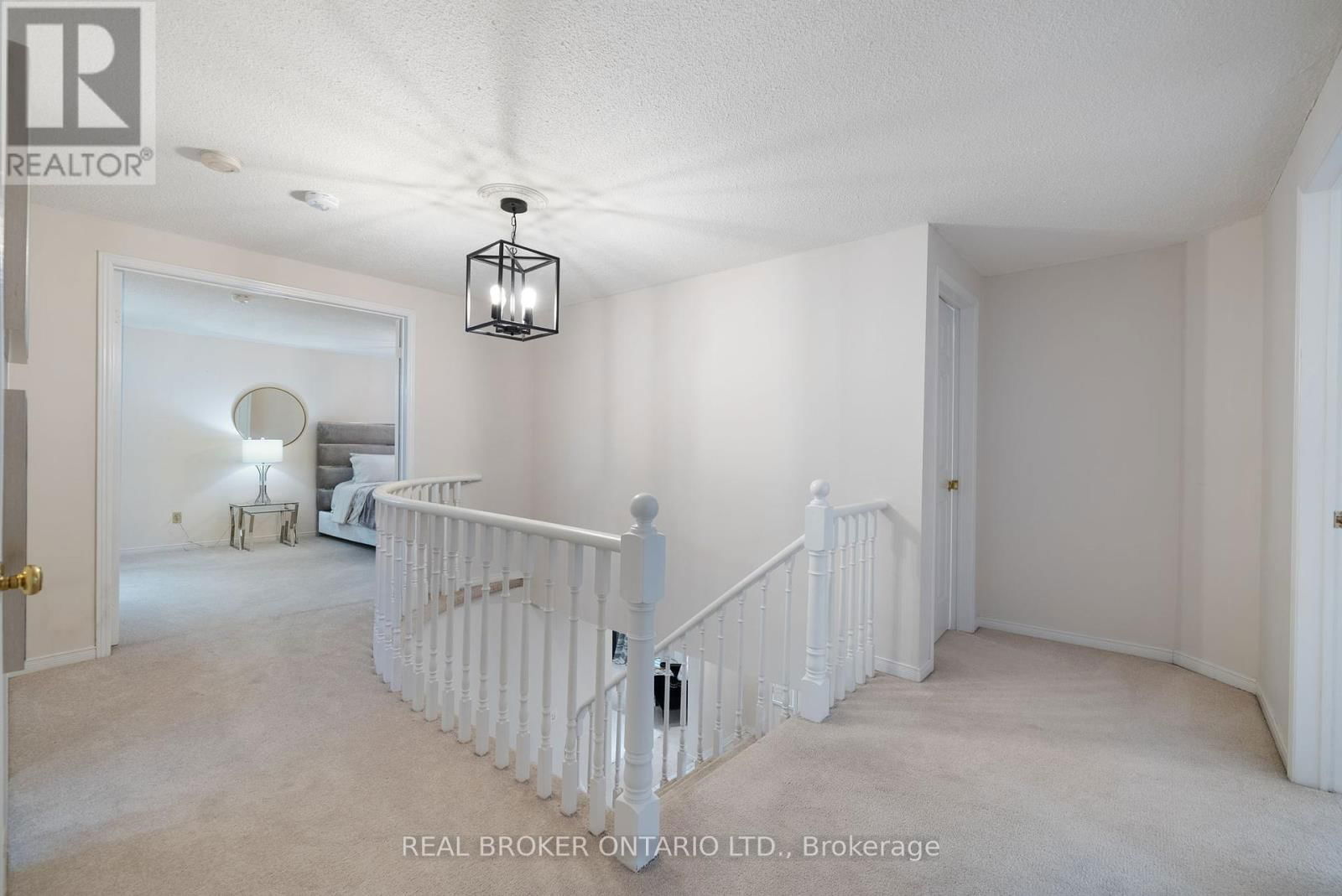4042 ELLESMERE ROAD Image 20
