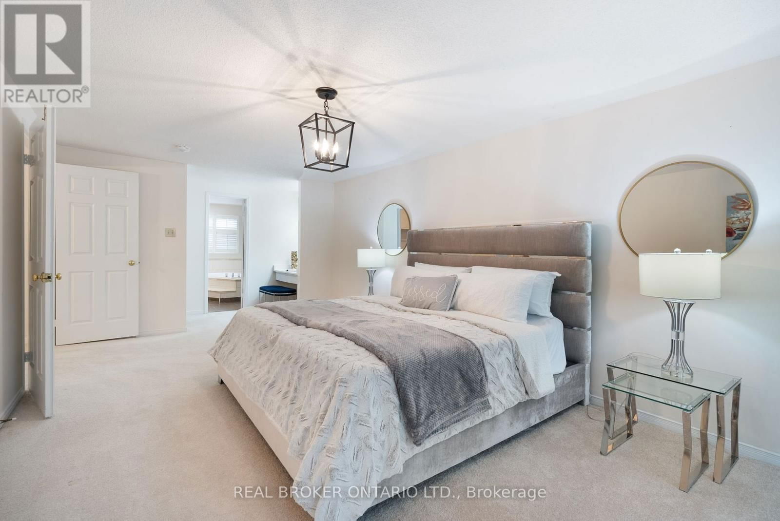4042 ELLESMERE ROAD Image 22