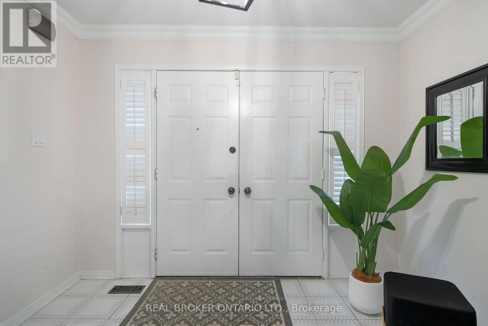 4042 ELLESMERE ROAD Image 3