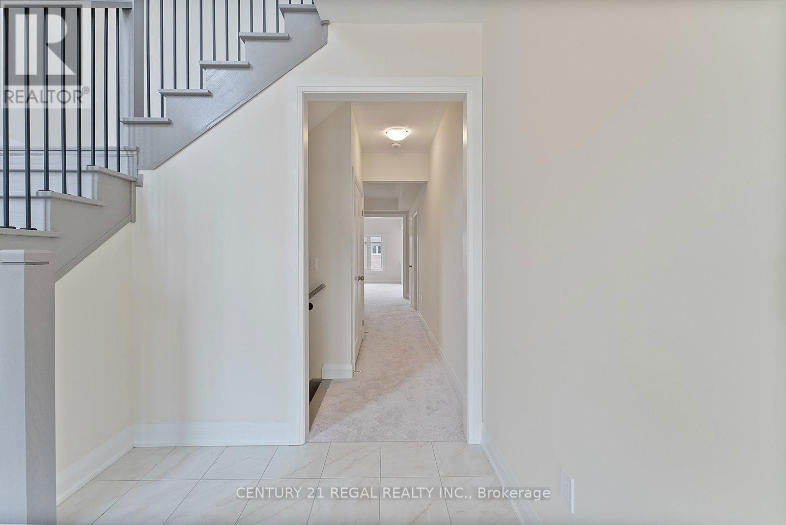 53 NORTH GARDEN BOULEVARD Image 26