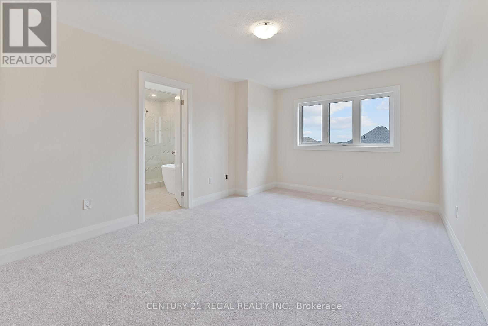 53 NORTH GARDEN BOULEVARD Image 36
