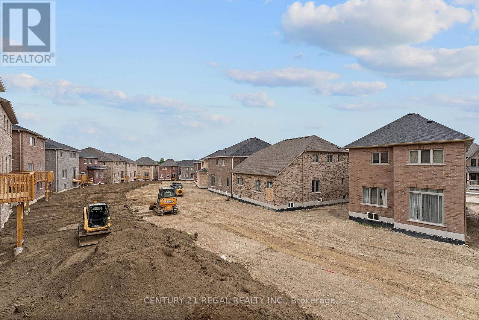 53 NORTH GARDEN BOULEVARD Image 48