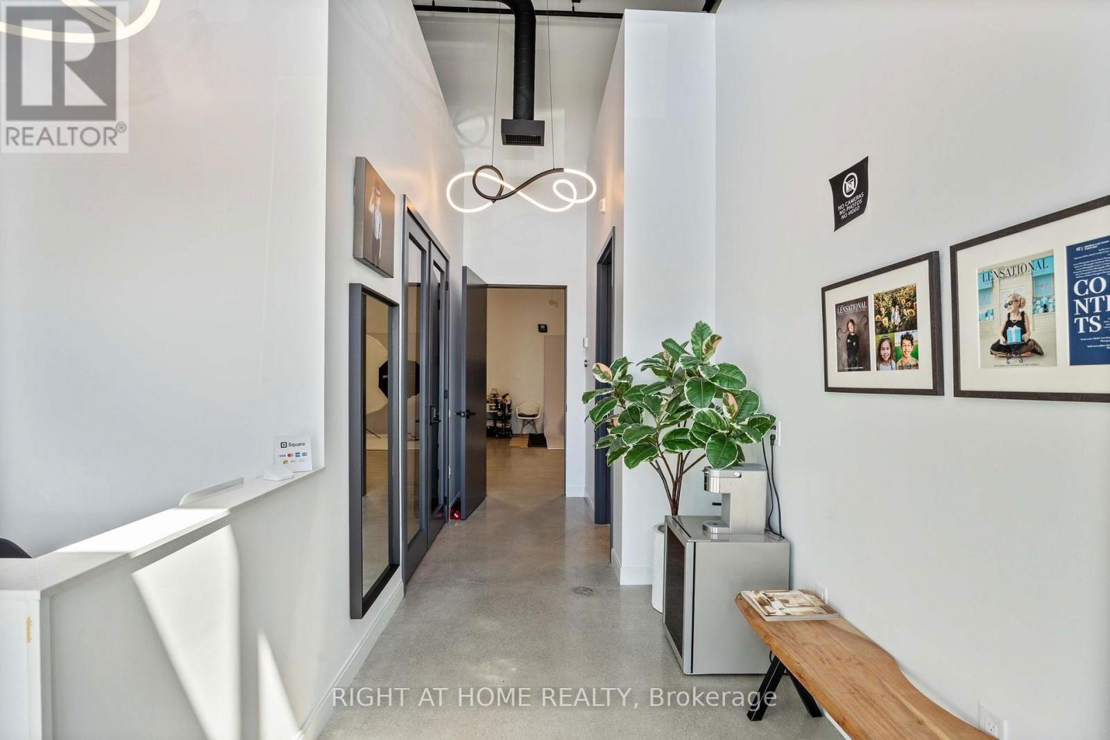 11 - 452 TAUNTON ROAD Image 8