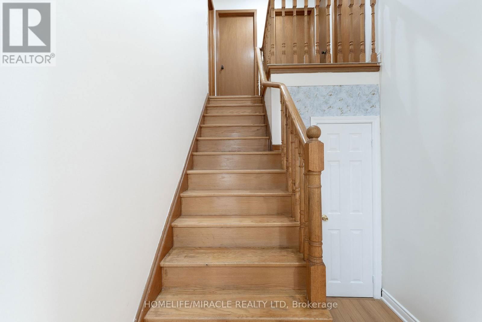4 GREENDOWNS DRIVE Image 21