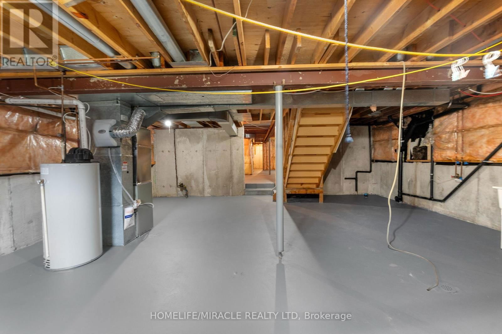 4 GREENDOWNS DRIVE Image 40