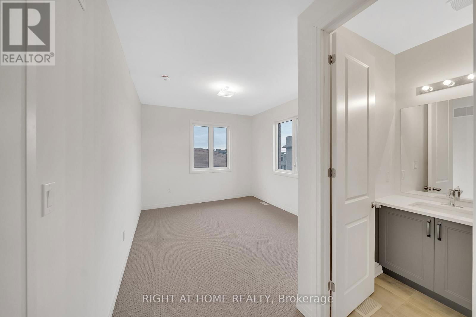275 PORT DARLINGTON ROAD Image 36