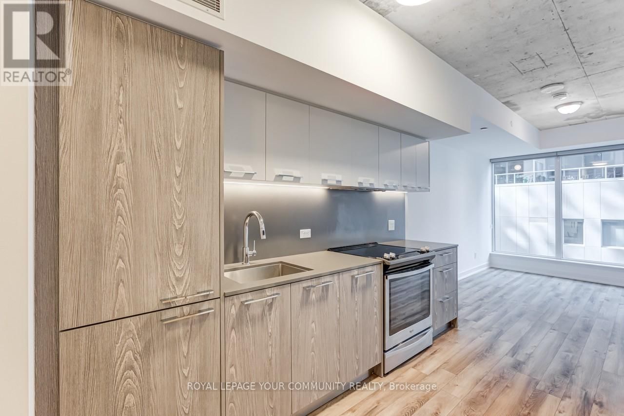 415 - 30 BASEBALL PLACE Image 12