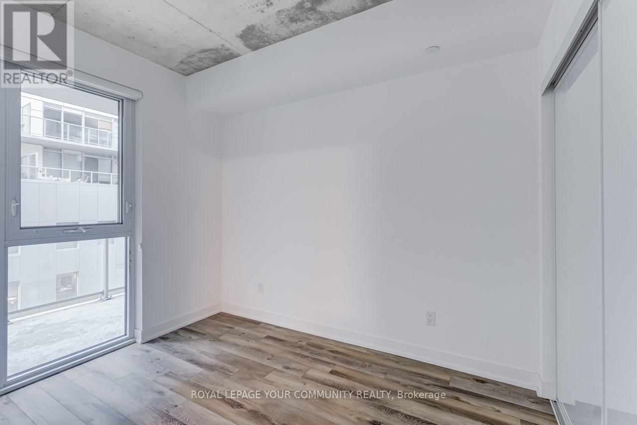 415 - 30 BASEBALL PLACE Image 16