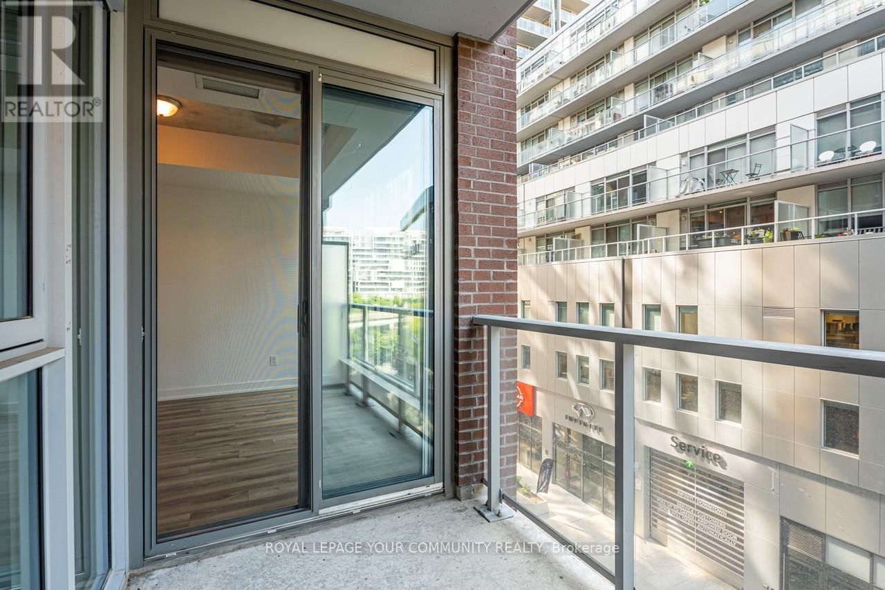 415 - 30 BASEBALL PLACE Image 20