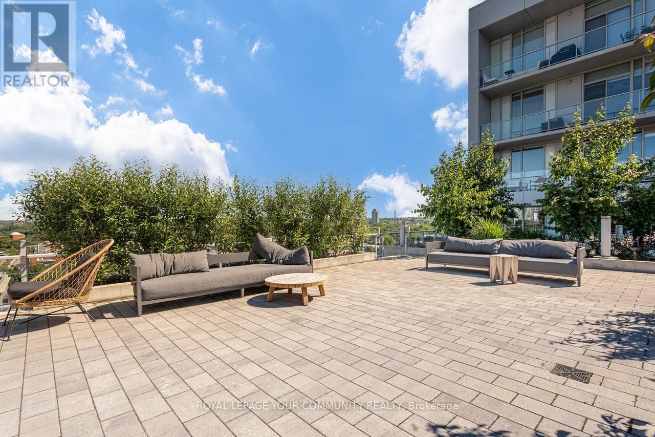 415 - 30 BASEBALL PLACE Image 29