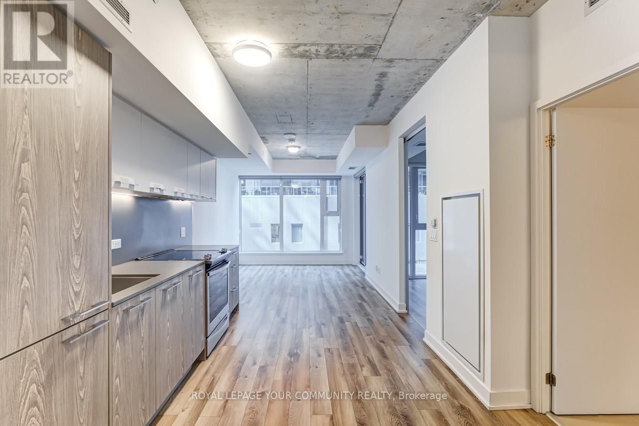415 - 30 BASEBALL PLACE Image 5