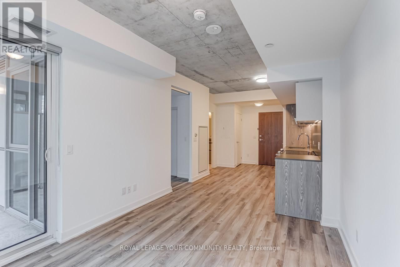 415 - 30 BASEBALL PLACE Image 7