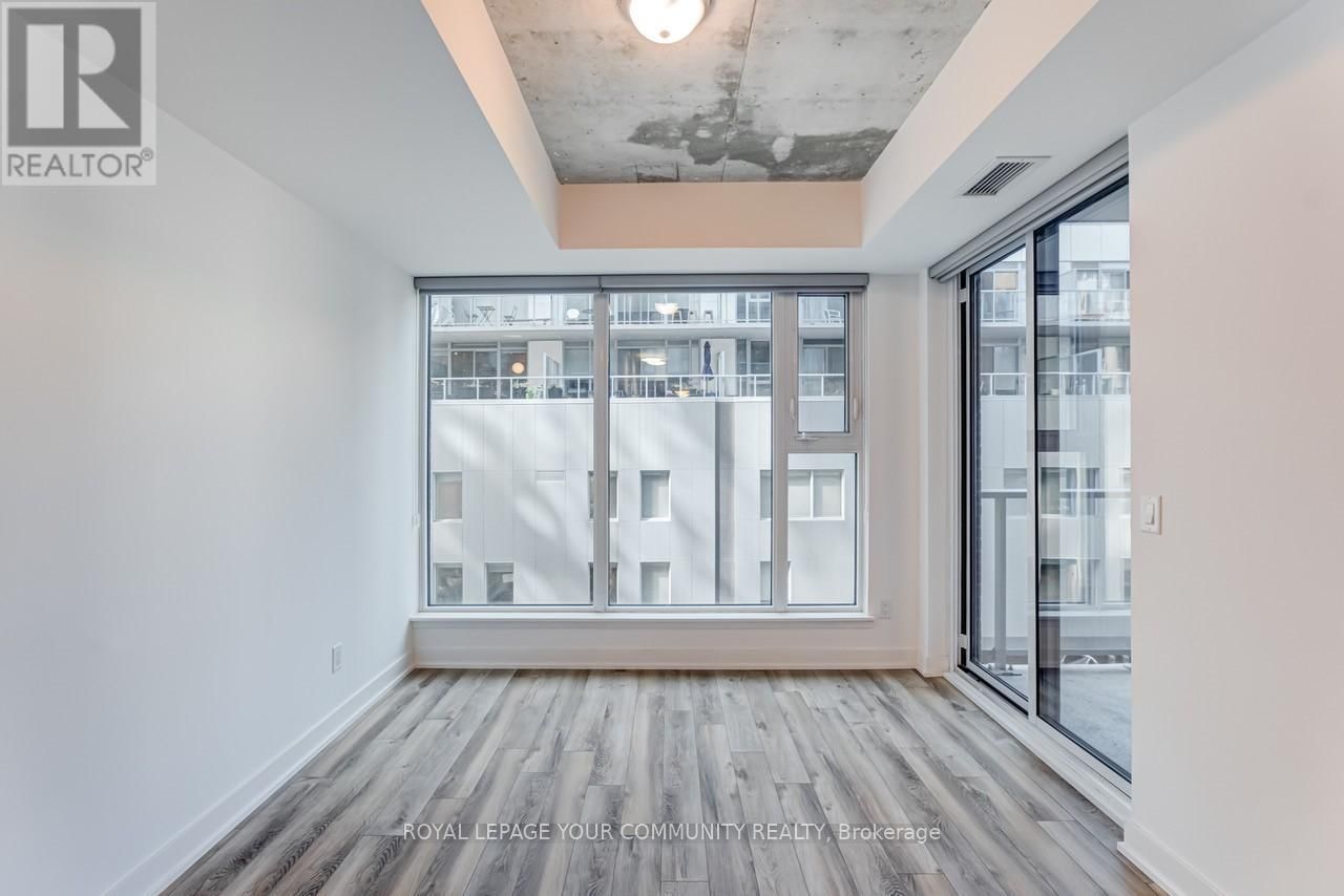 415 - 30 BASEBALL PLACE Image 9