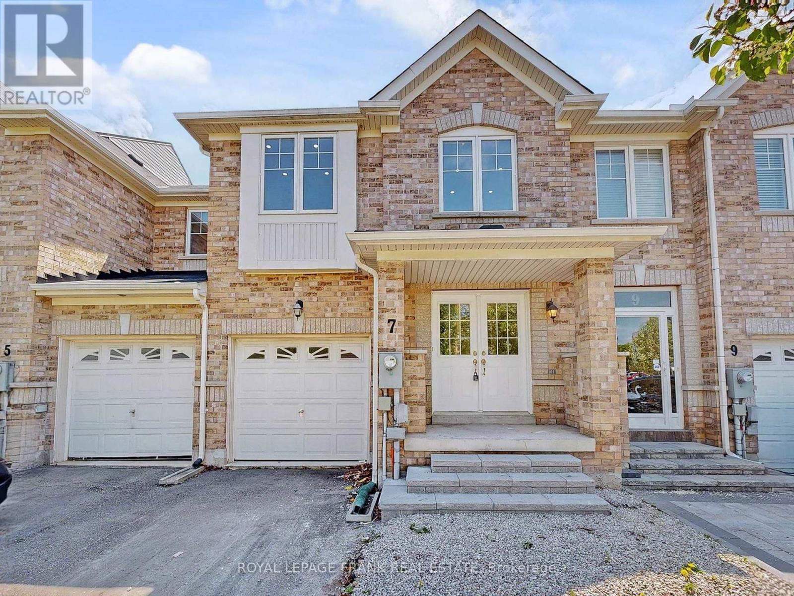 7 RIVITT PLACE Image 1