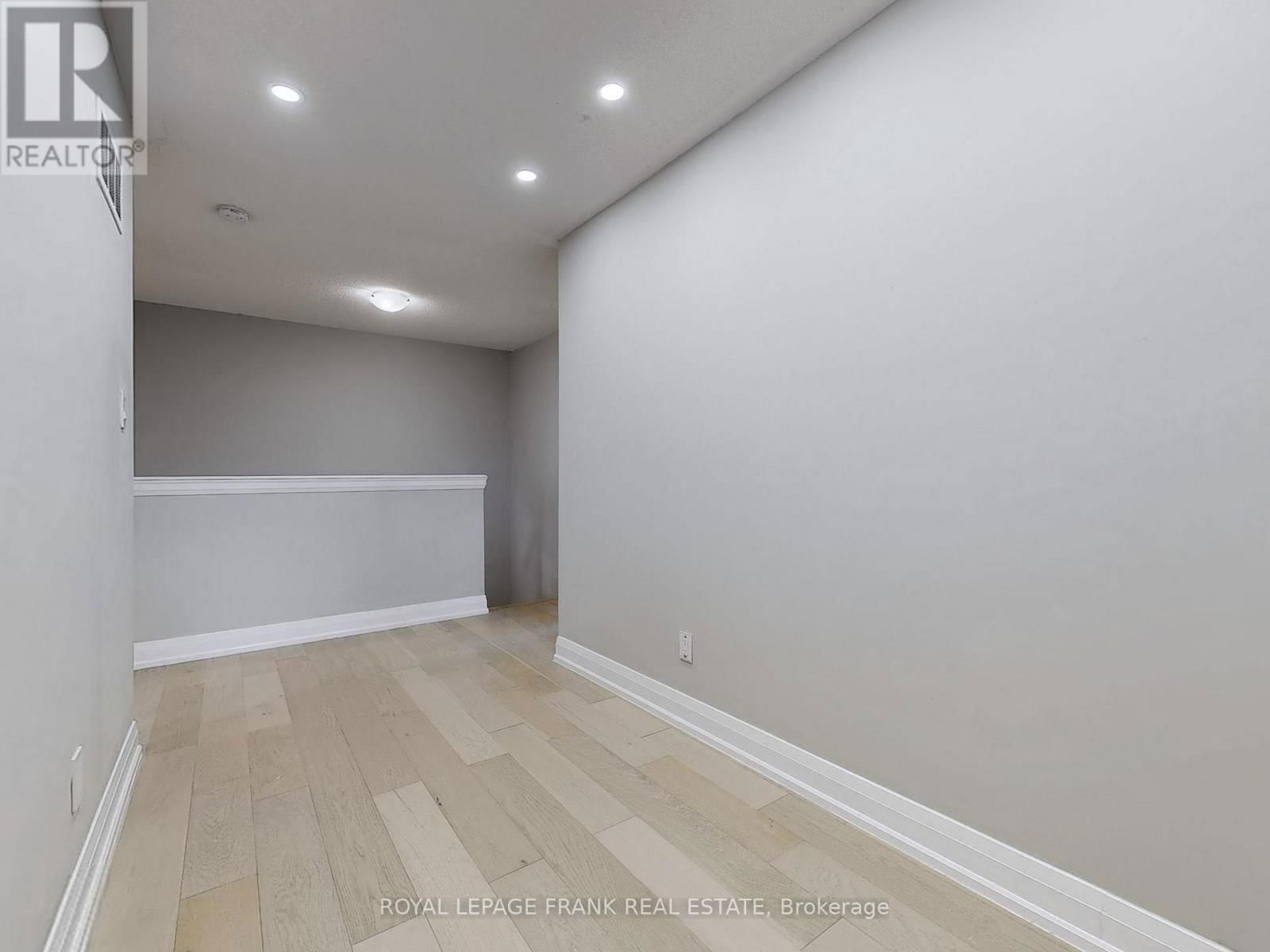 7 RIVITT PLACE Image 11